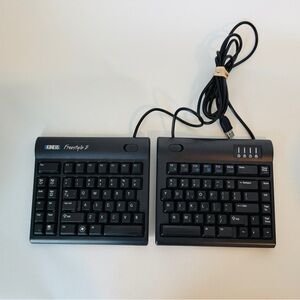 Kinesis Freestyle2 Ergonomic Split Keyboard - PC Version - Tested & Working